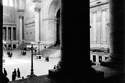 Main waiting room, Pennsylvania Station, New York, NY